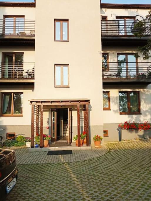 Urocze Mieszkanie 1 Z Parkingiem Katowice Exterior foto
